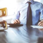 doorgeefluik bij fraude: geen aftrek, wel afdracht
